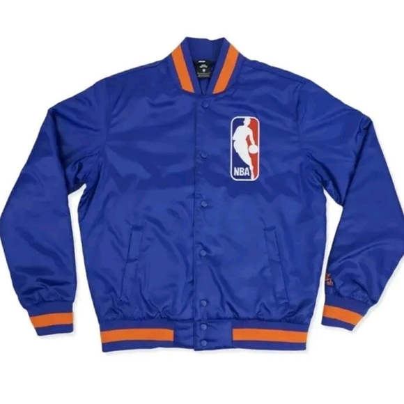 Vintage NIKE SB NEW YORK KNICKS Satin Jacket - Picture 8 of 10